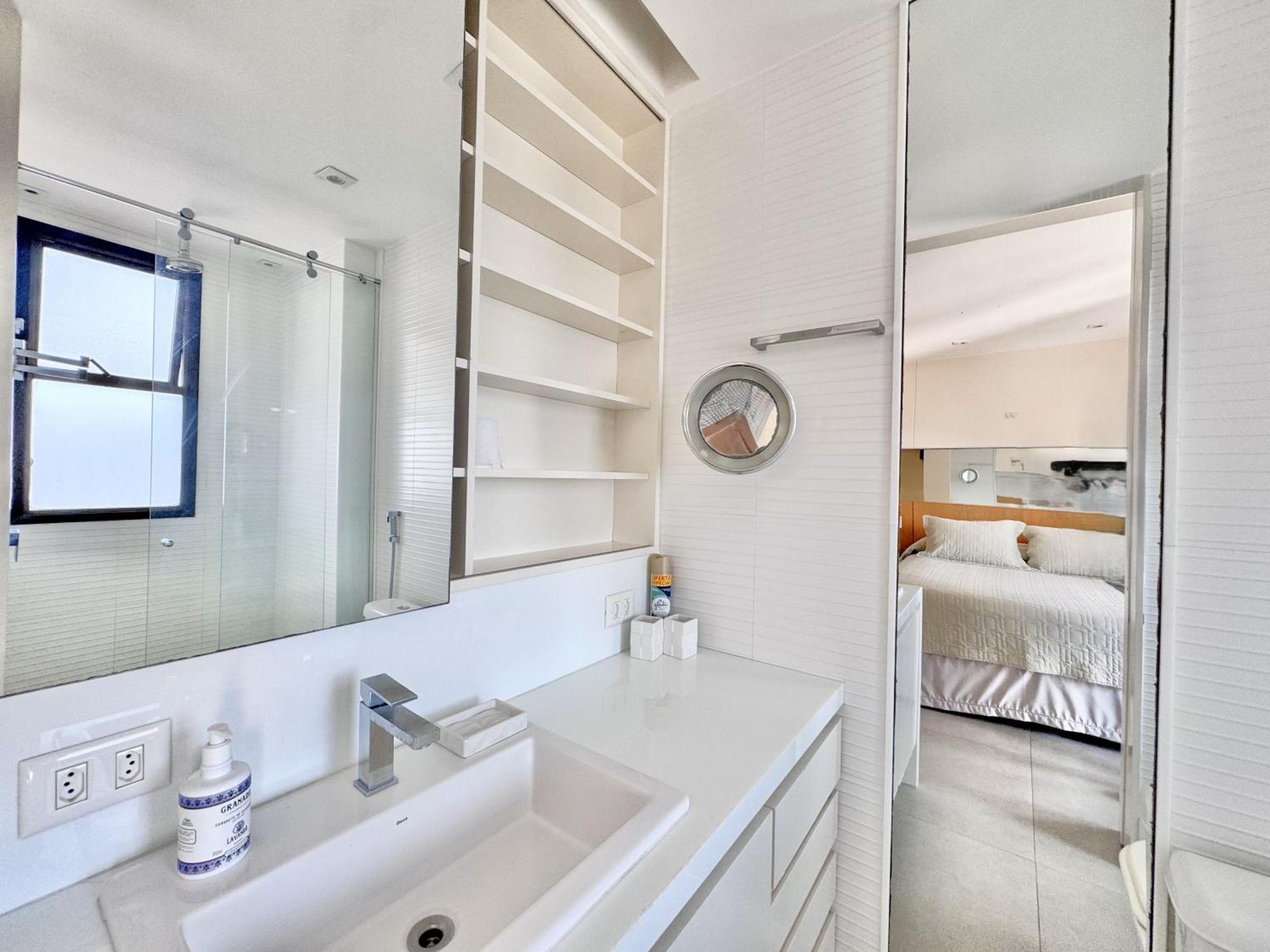 Chic 1br With 2 Balconies And Pool At Monsieur Le Blond In Leblon By Le Ciel Brasil Rio de Janeiro